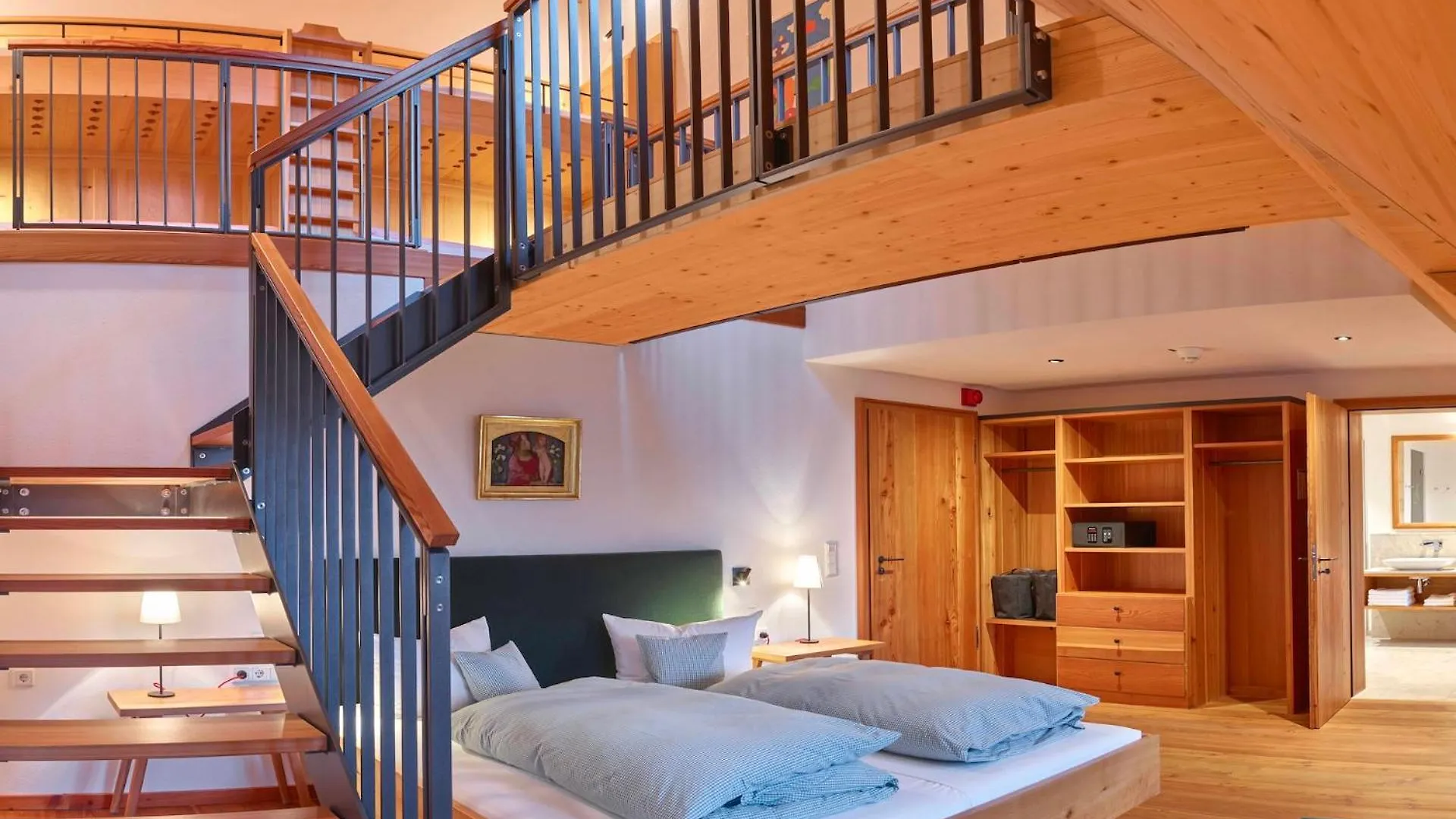 Romantik Hotel Zum Klosterbraeu Neuburg an Der Donau 4*,  Duitsland